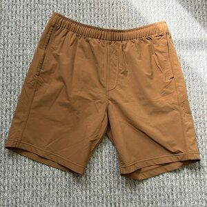 Myles tan shorts size L